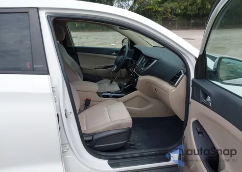 2017 Hyundai Tucson Se z USA, uszkodzony, nr VIN KM8J23A44HU503127